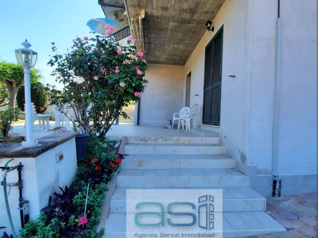 Villa a Tortoreto in Via Fontanelle - Foto 4