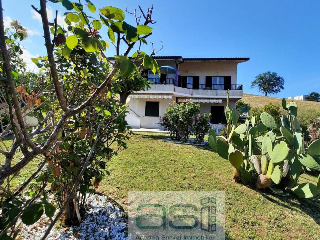 Villa a Tortoreto in Via Fontanelle - Foto 5