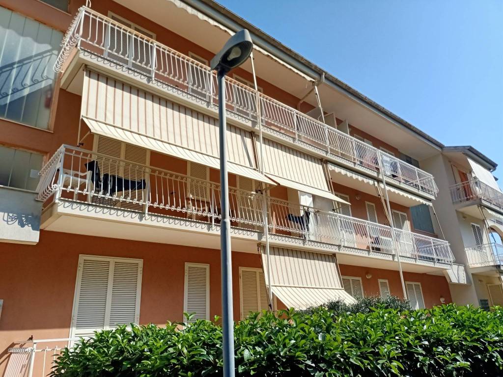 Appartamento a Ceriale in Via Enrico Fausto, 7 - Foto 2