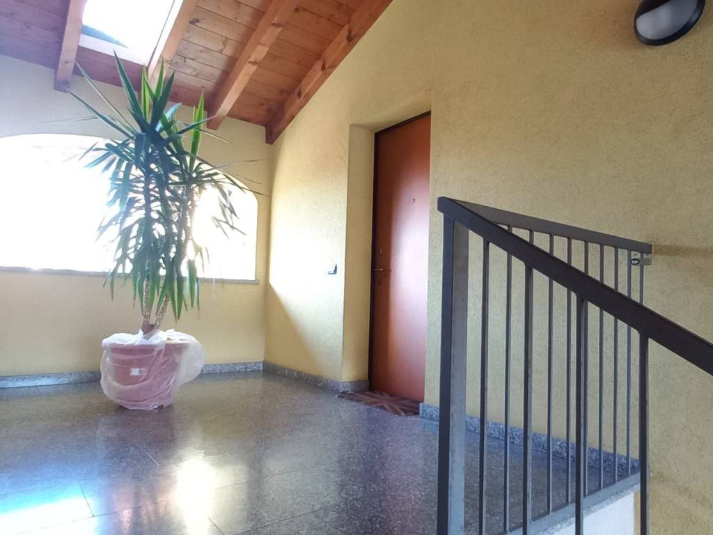 Appartamento a Cuveglio in Via Vidoletti, 92 - Foto 2