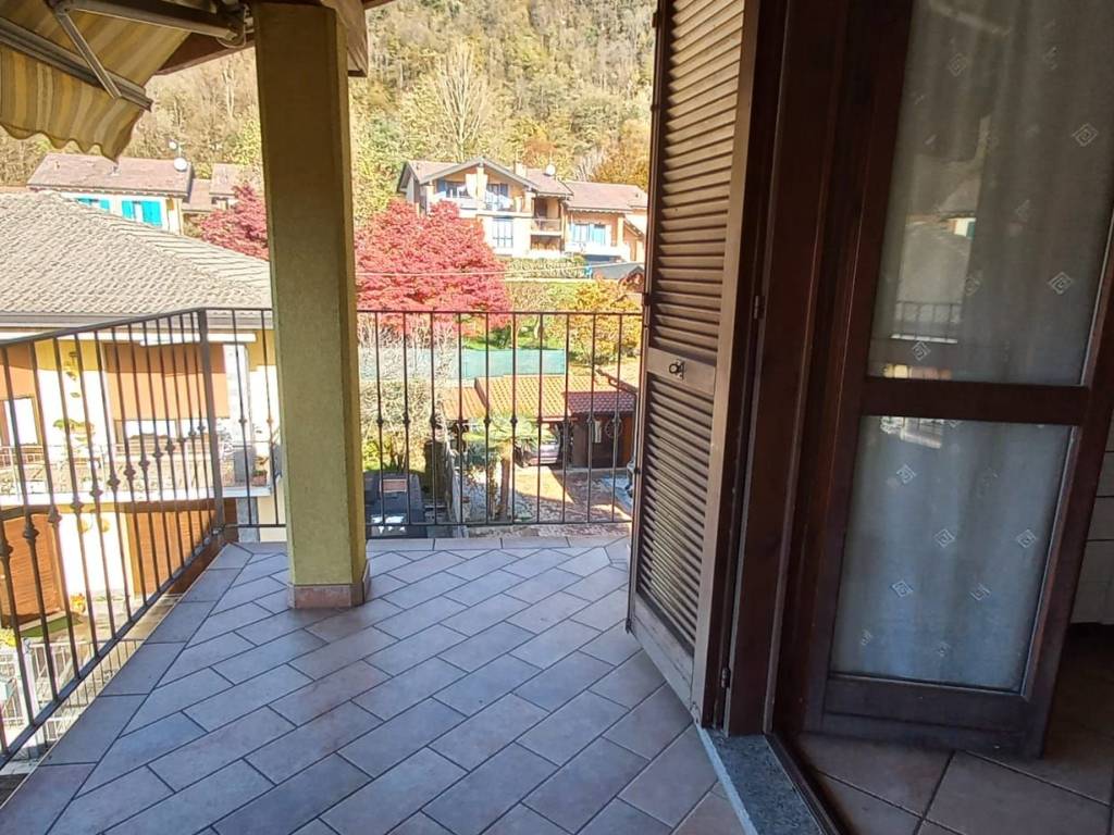 Appartamento a Cuveglio in Via Vidoletti, 92 - Foto 4