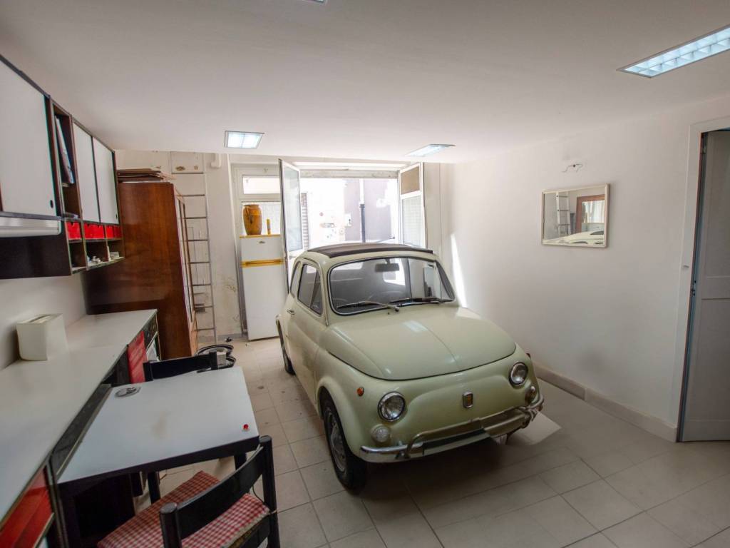 Box / garage a Gioia del colle in via Pantera, 30 - Foto 4