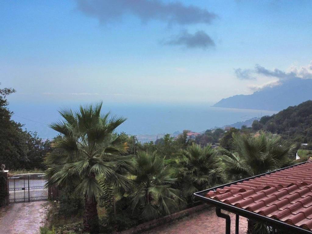 Villa a Salerno in Via Casa Gallo di Giovi Santo Stefano - Foto 2