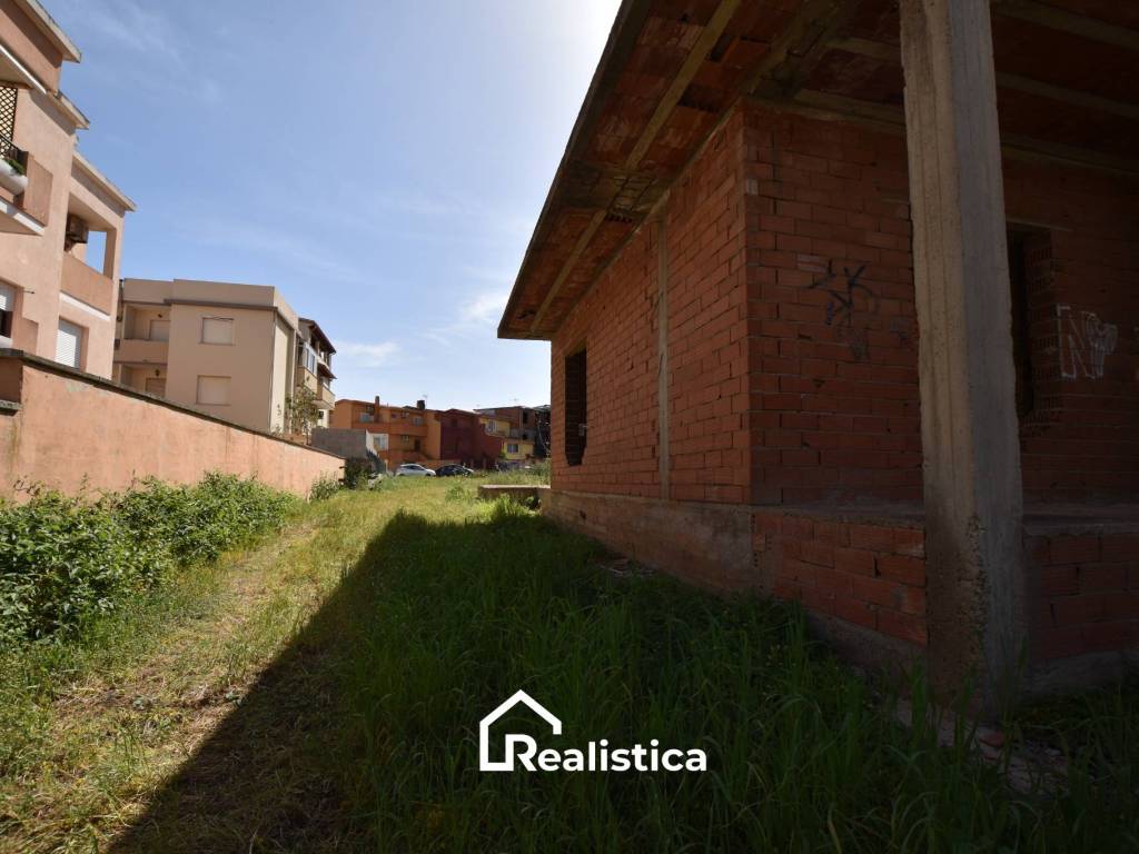 Terreno a Capoterra in Via Francesco Petrarca - Foto 2