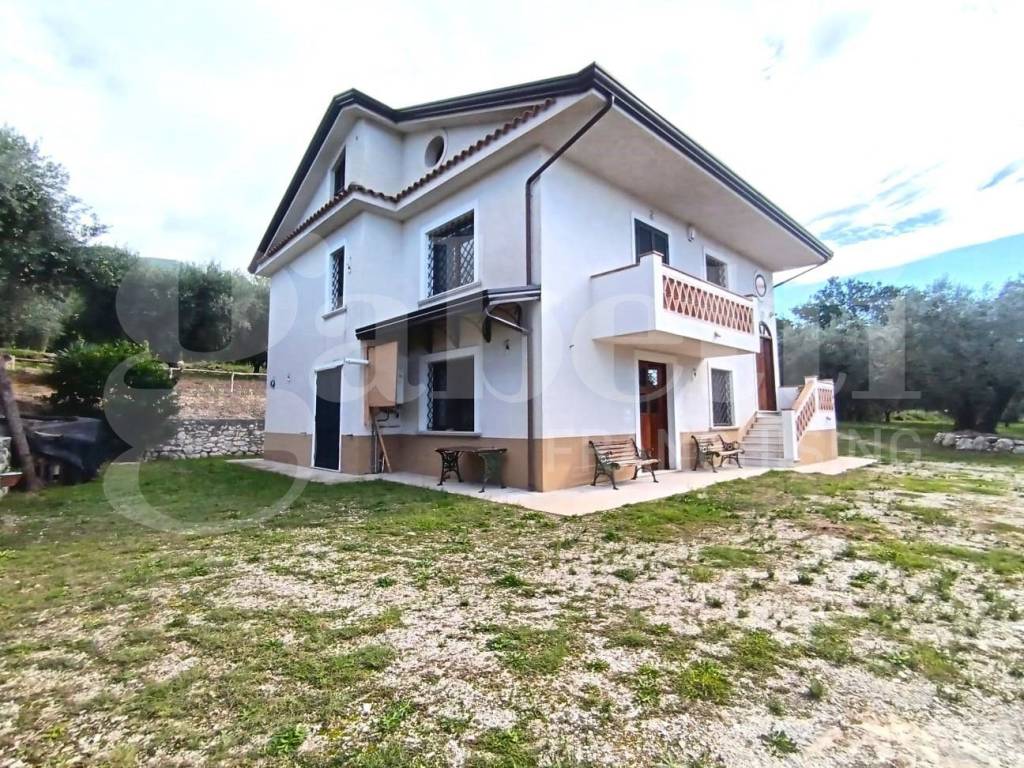 Villa a Alife in Via Vallenetta, snc - Foto 2