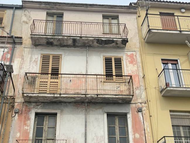 Casa indipendente a Lamezia terme in Via Raffaele Conforti, 15 - Foto 3