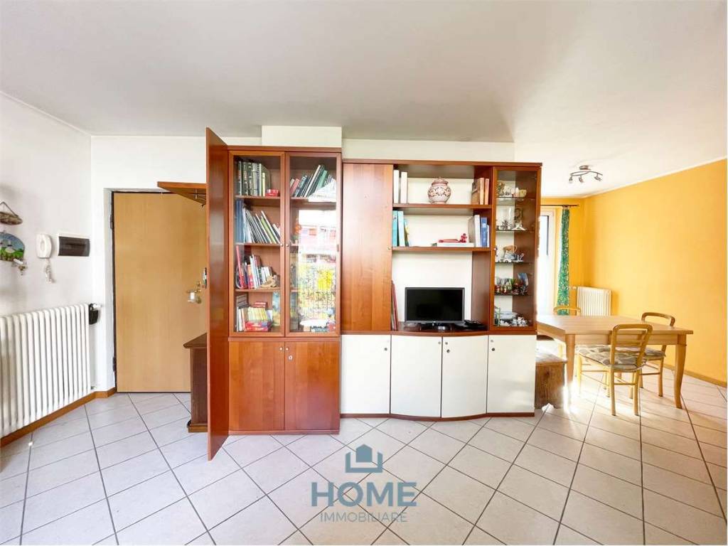 Appartamento a Chiavenna in Via A. Volta , 37 - Foto 5