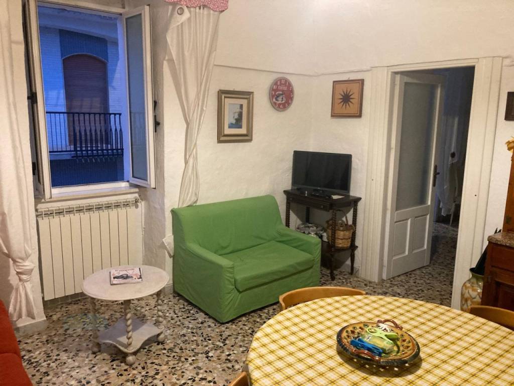 Casa indipendente a Ceglie messapica in Via Toselli - Foto 5