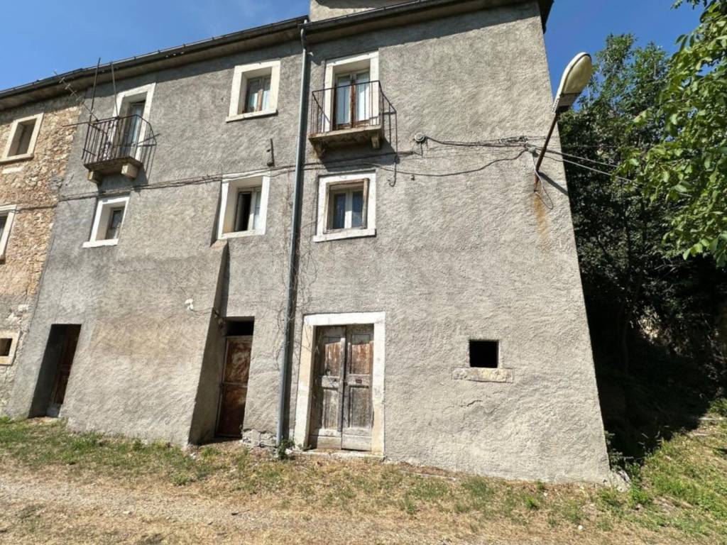 Casa indipendente a Caramanico terme in Contrada Canale, 10 - Foto 4