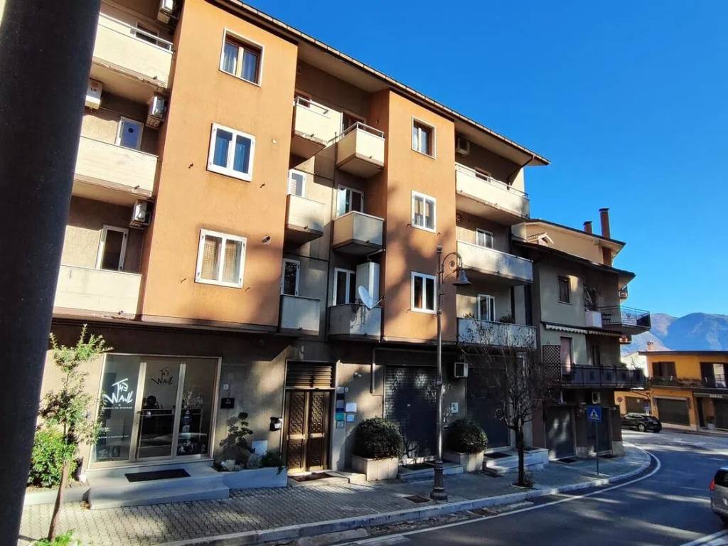 Appartamento a Montella in Via Verteglia, 10 - Foto 2