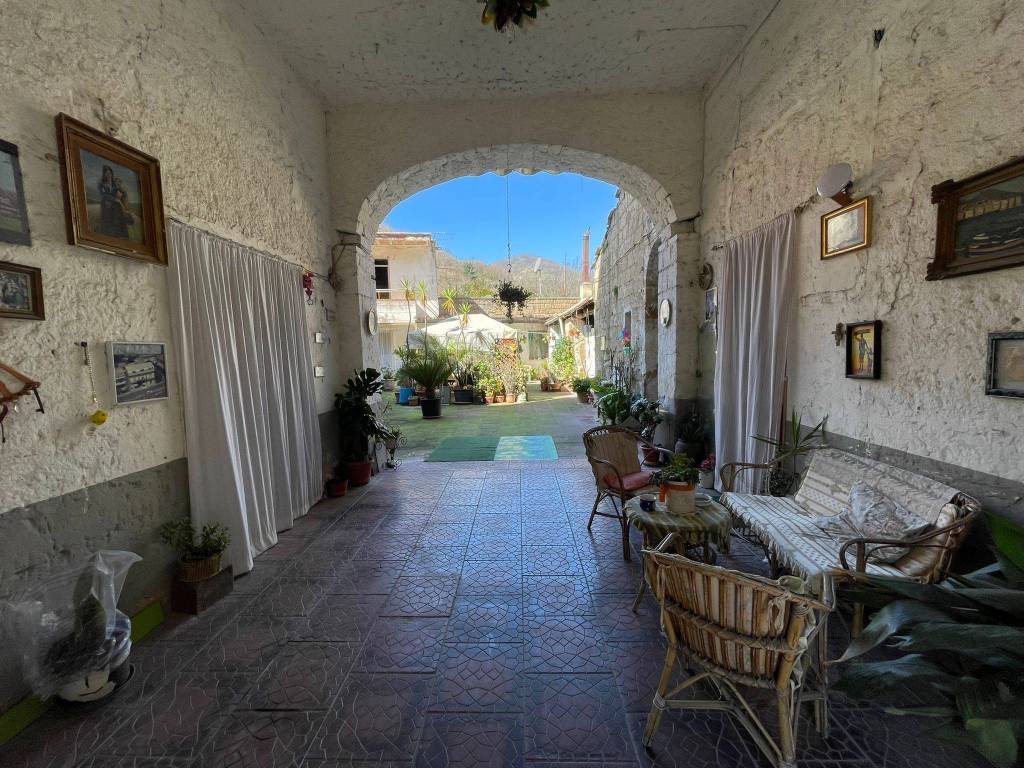 Casa indipendente a Castel san giorgio in Corso Claudio, 49 - Foto 2