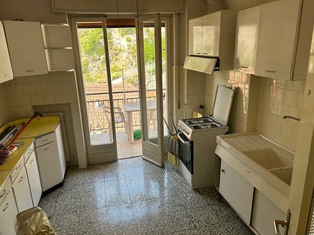 Appartamento a Ventimiglia in Via Dante Alighieri, 4 - Foto 4