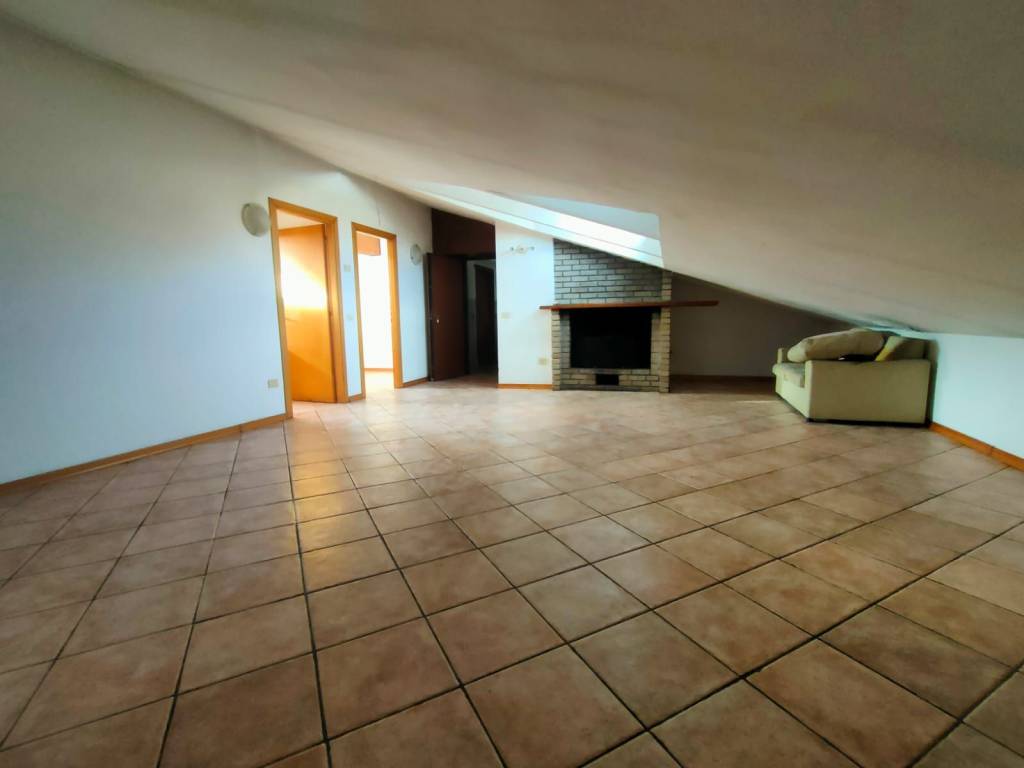 Attico / mansarda a Pavullo nel frignano in Via Giardini, 206 - Foto 3
