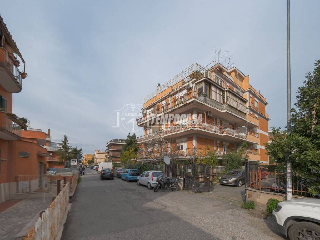 Appartamento a Roma in Via Fosso del Poggio 32/A - Foto 1