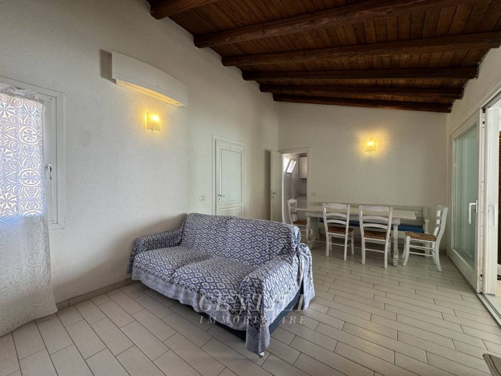 Appartamento a Arzachena in Via Cala Battistoni - Foto 3