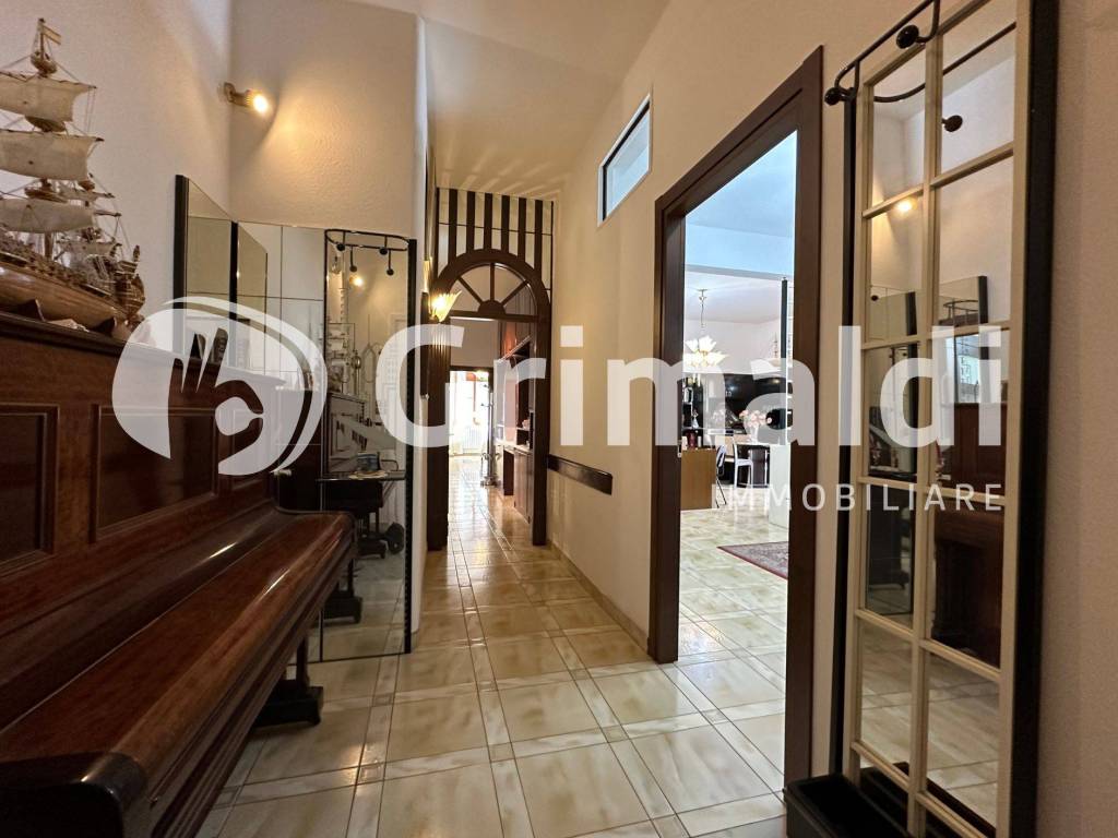 Appartamento a Salerno in Via Santa Maria a Mare - Foto 4