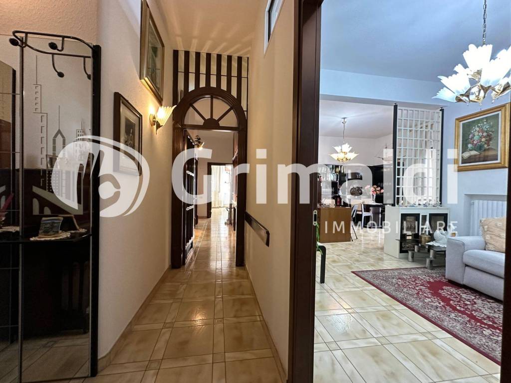 Appartamento a Salerno in Via Santa Maria a Mare - Foto 5