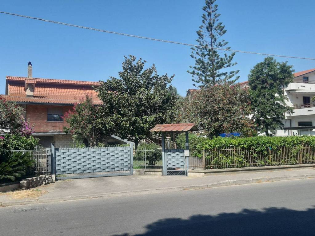 Villa a Albanella in Viale Giovanni XXIII, 53 - Foto 3