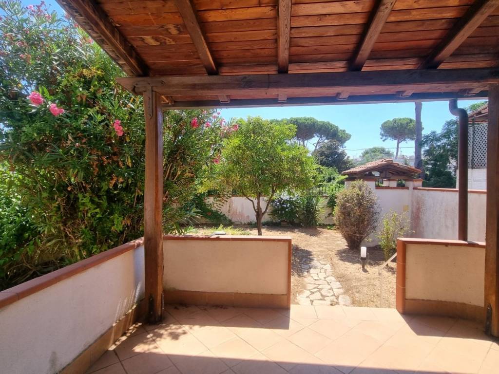 Villa a San felice circeo in Via Terracina, 489 - Foto 4