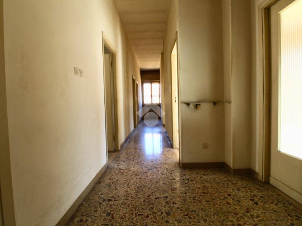 Appartamento a Ascoli piceno in Via Domenico Alaleona, 37 - Foto 2
