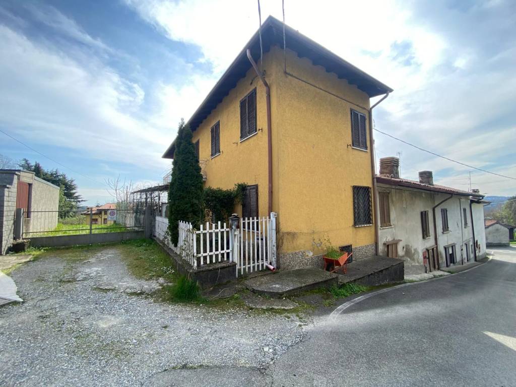 Casa indipendente a Nibionno in Via Mongodio - Foto 2