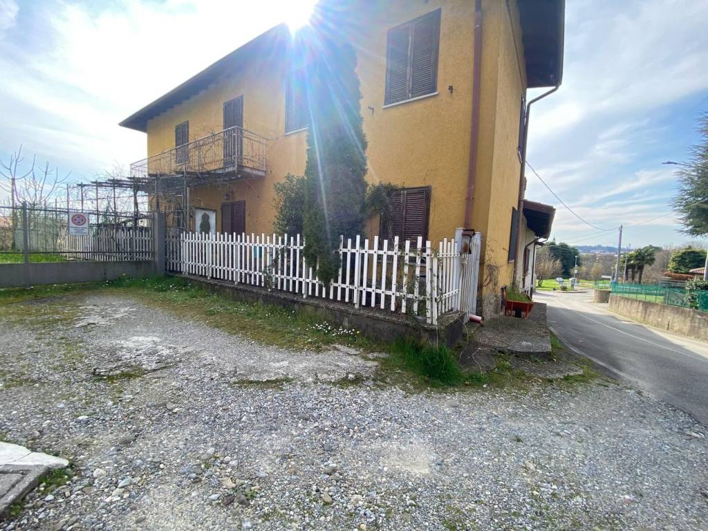 Casa indipendente a Nibionno in Via Mongodio - Foto 3