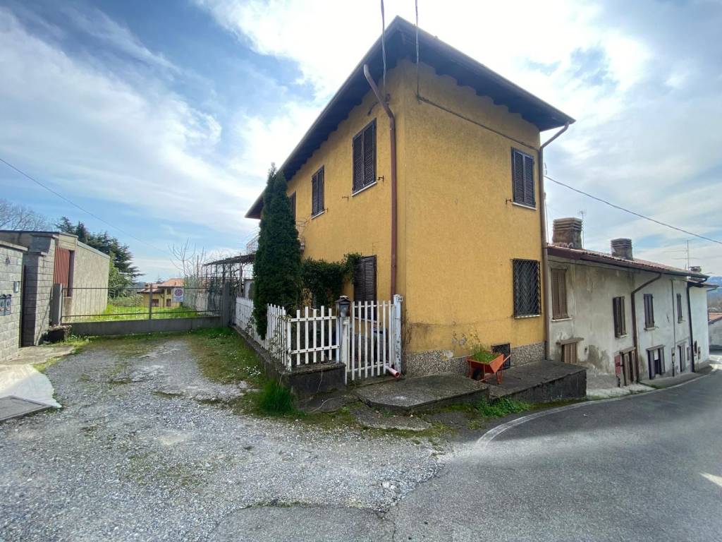 Casa indipendente a Nibionno in Via Mongodio - Foto 5