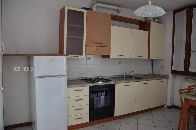 Appartamento a Cardano al campo in Via Alessandro Volta, 20 - Foto 3