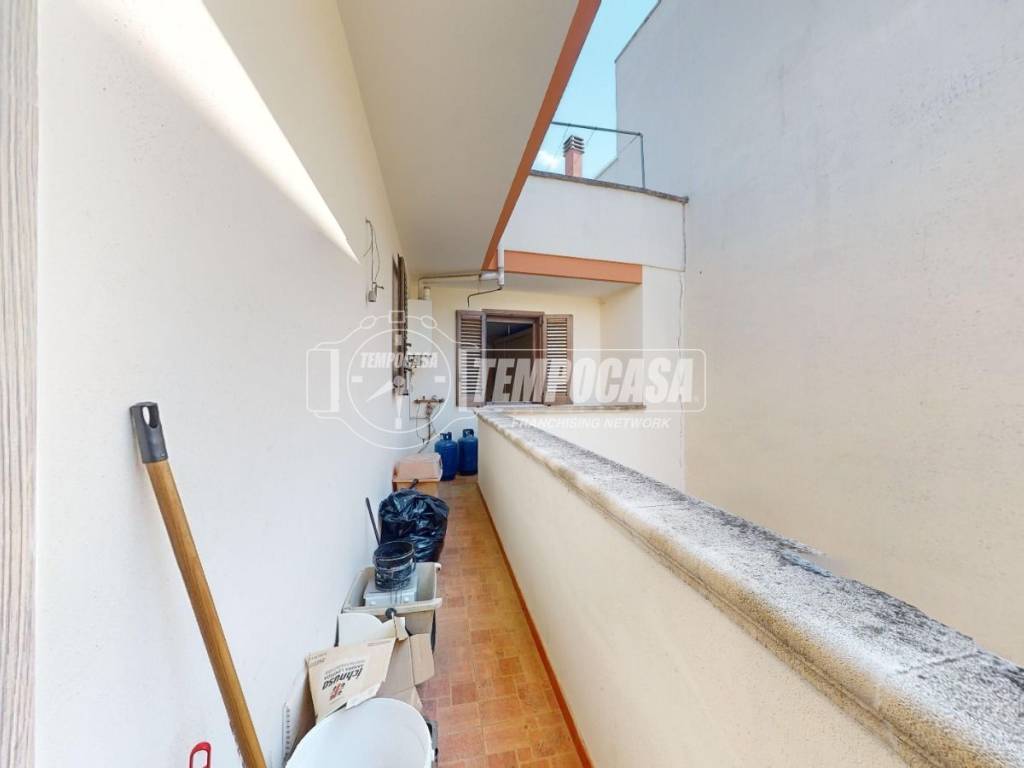 Appartamento a Scorrano in Via Comunale Esterna Botrugno-Scorrano 1 - Foto 3