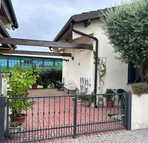 Villetta a schiera a Lagosanto in Via San Venanzio 79 D - Foto 2