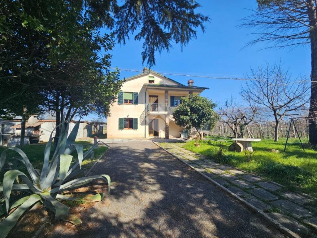 Villa a Montefalco in Via Fornace, 34 - Foto 3