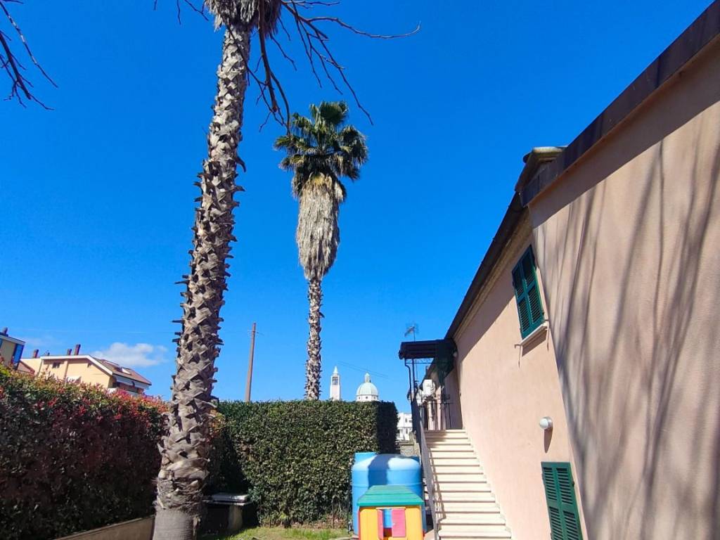 Villa a San benedetto del tronto in Via Toscana, 120 - Foto 3