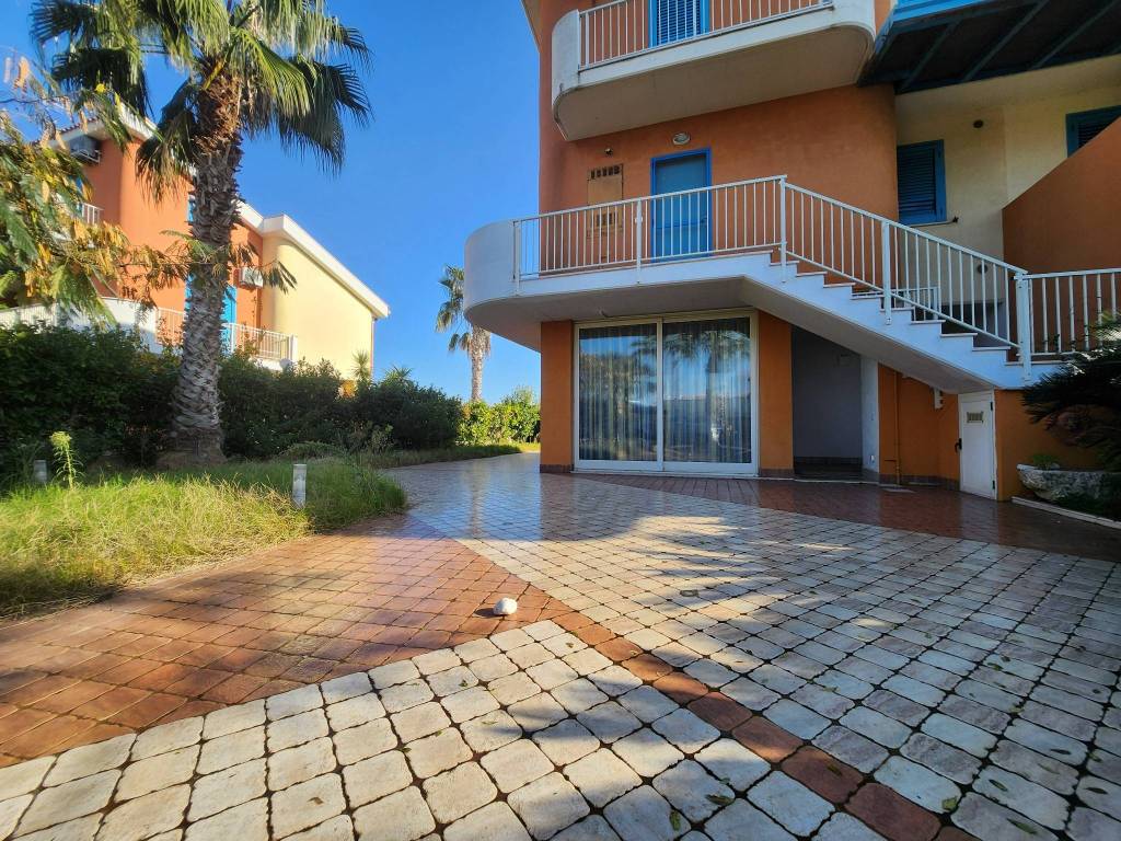 Appartamento a Termoli in Via di Rio Vivo, 303 - Foto 2