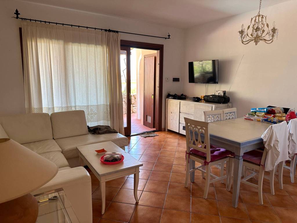 Appartamento a Arzachena in Via La Funtana - Foto 2