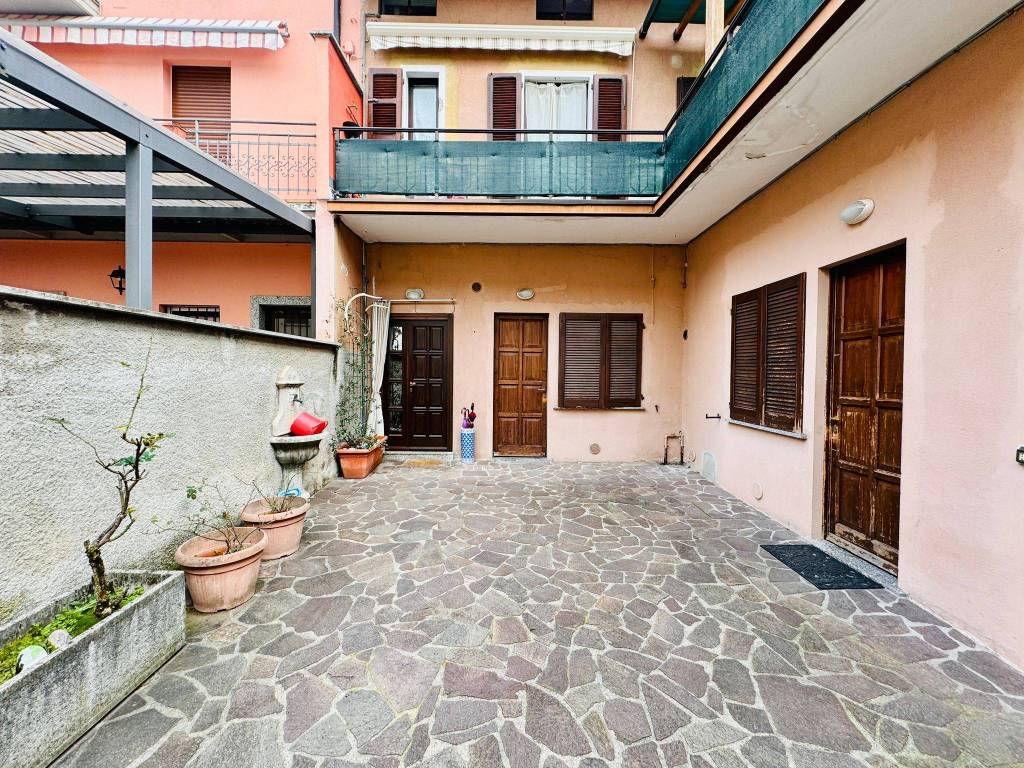 Appartamento a Valmadrera in Via Alessandro Volta, 20 - Foto 3