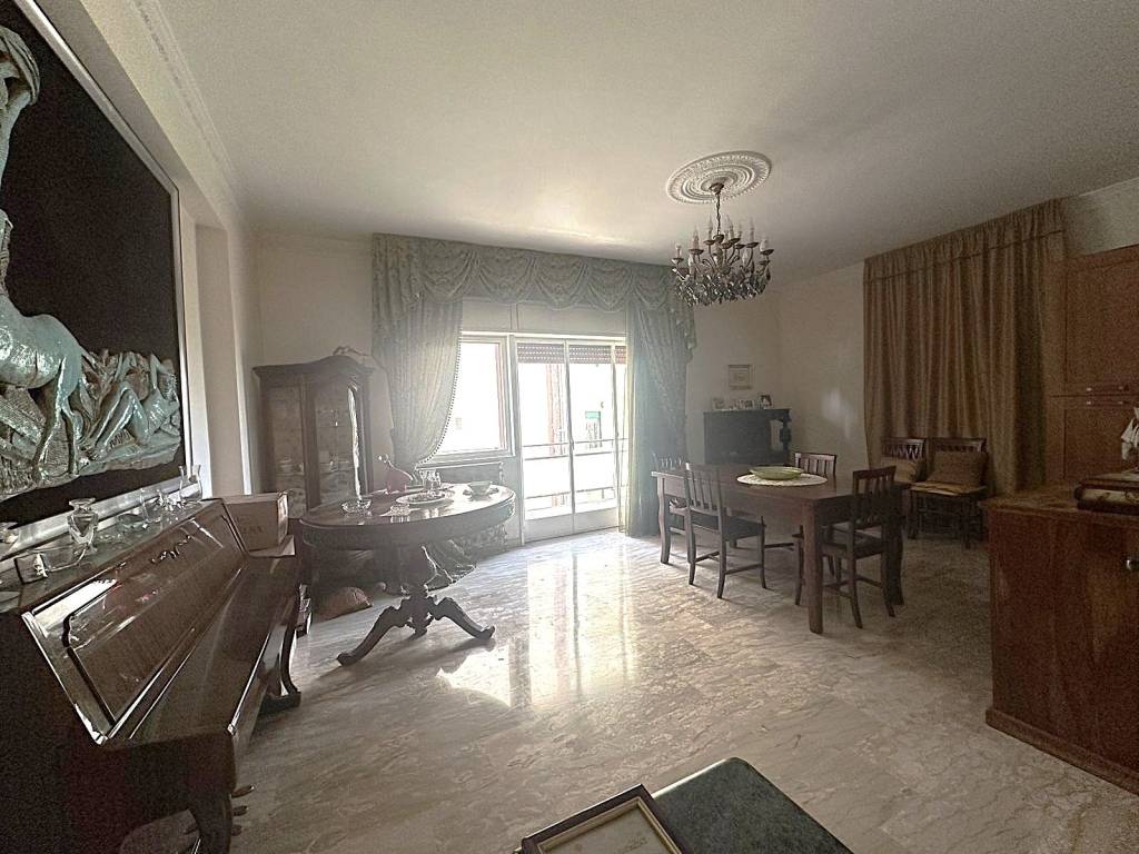 Appartamento a Reggio calabria in Via Santa Lucia, 5 - Foto 3