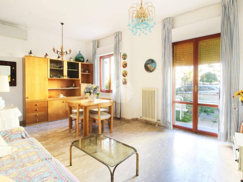 Appartamento a Alba adriatica in Via Venezia, 19 - Foto 3