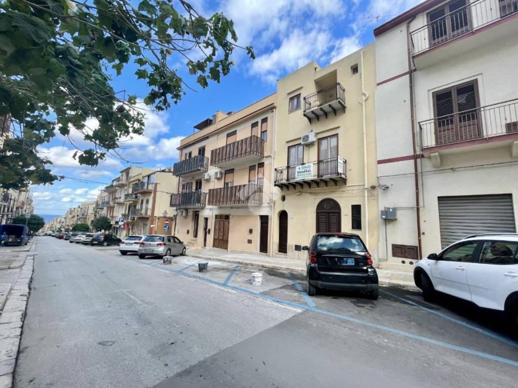 Casa indipendente a Castellammare del golfo in Corso Giuseppe Garibaldi, 304 - Foto 3