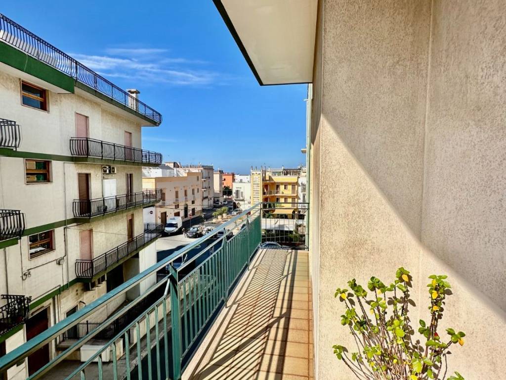 Appartamento a Fasano in Via Benvenuto Cellini - Foto 4