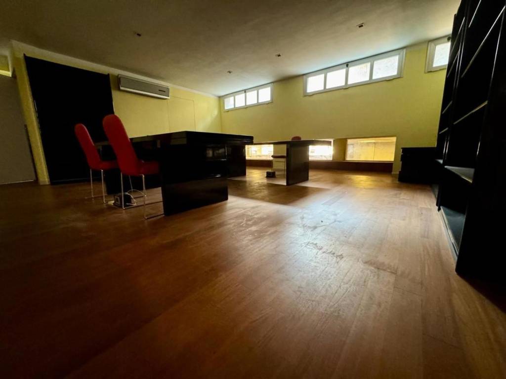 Appartamento a Cremona in Galleria del Corso, 15 - Foto 3