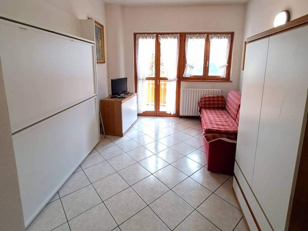 Appartamento a Chiesa in valmalenco in Via Nicolò Rusca, 27 - Foto 4