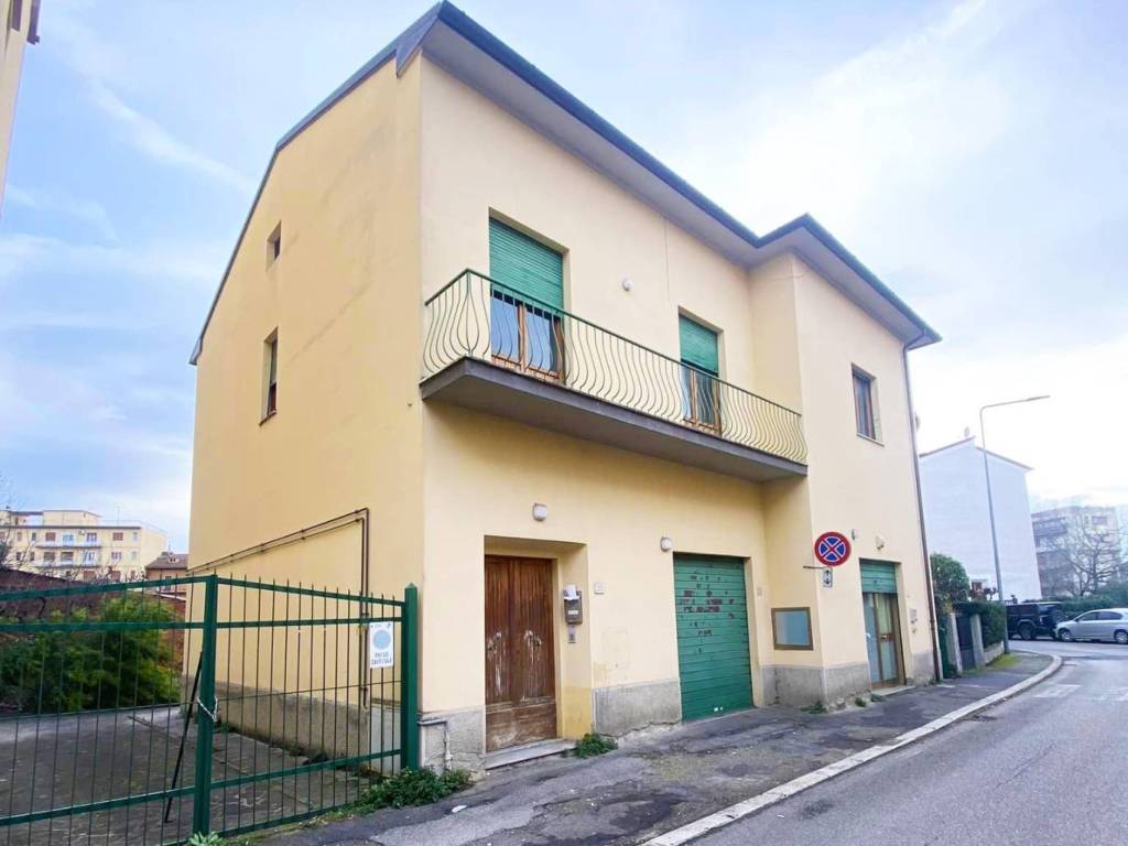 Villa a Arezzo in Via Umbria - Foto 3