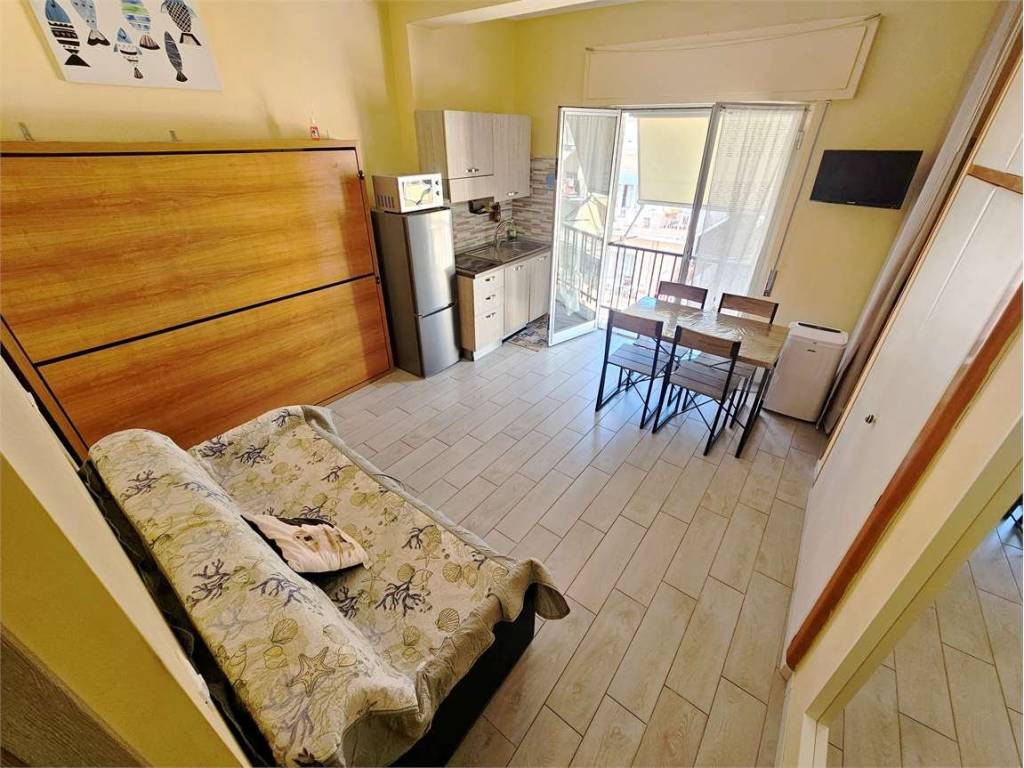 Appartamento a Diano marina in via sant'elmo, 21 - Foto 5
