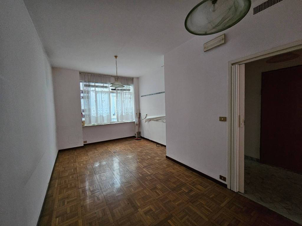 Appartamento a Biella in Galleria Da Vinci, 2 - Foto 4