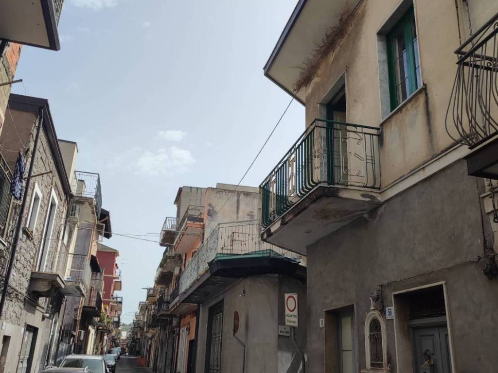 Casa indipendente a Paternò in VIA GUGLIELMO MARCONI, 56 - Foto 3