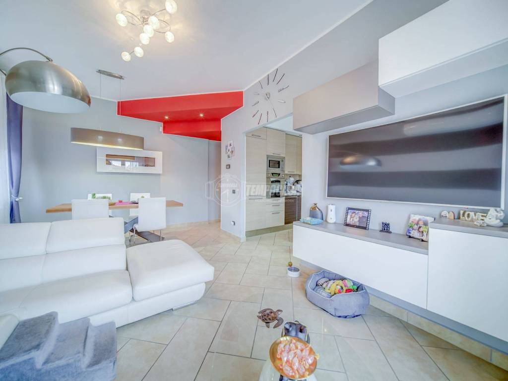 Appartamento a Albizzate in Via Solferino - Foto 5