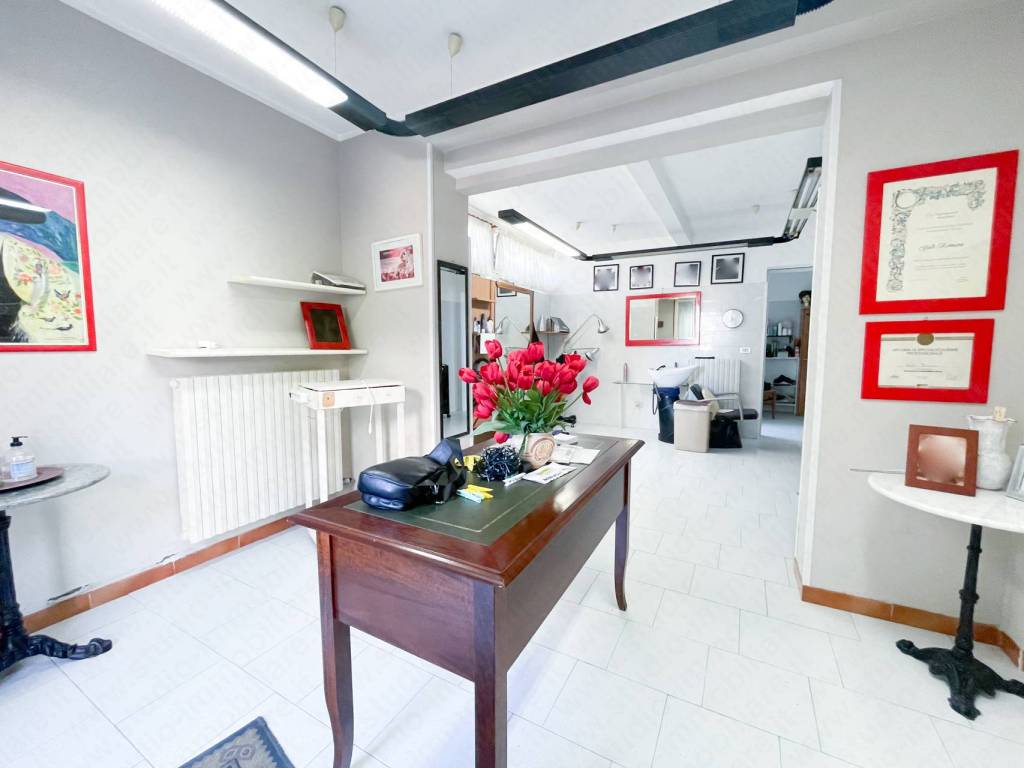 Casa indipendente a Castelnovo bariano in Piazza Dario Roncati, 68 - Foto 3