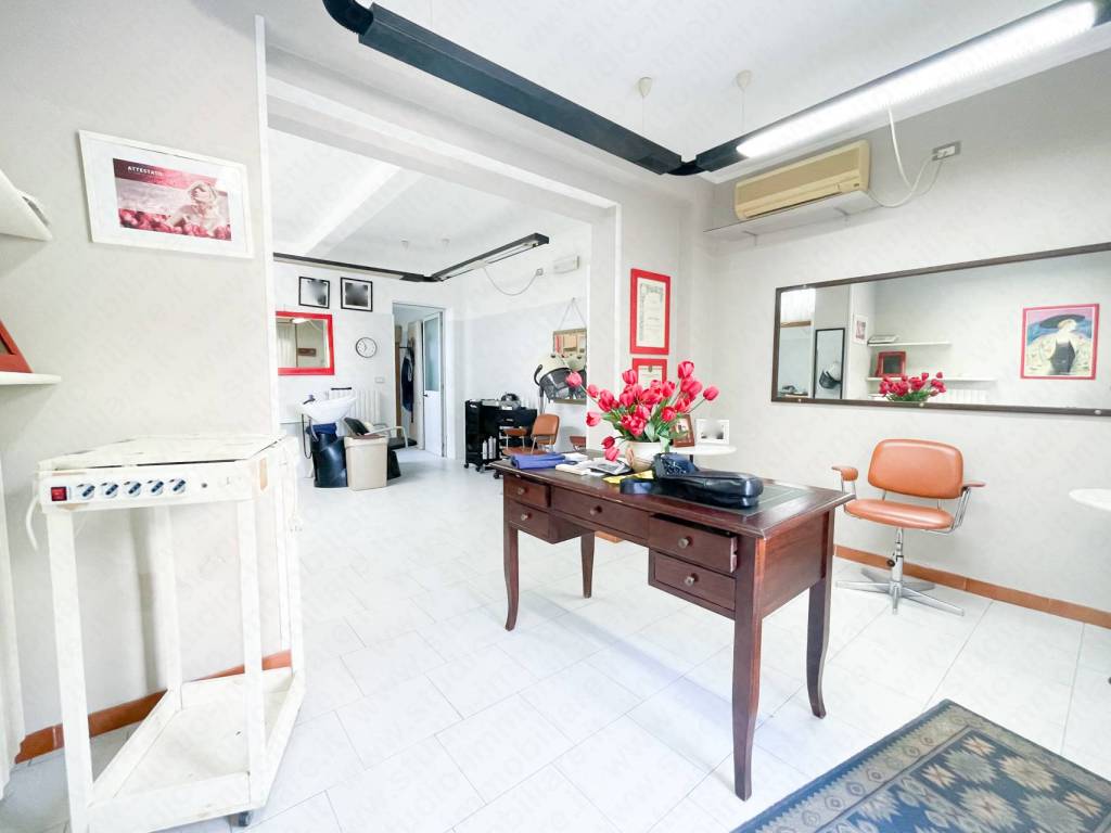 Casa indipendente a Castelnovo bariano in Piazza Dario Roncati, 68 - Foto 4