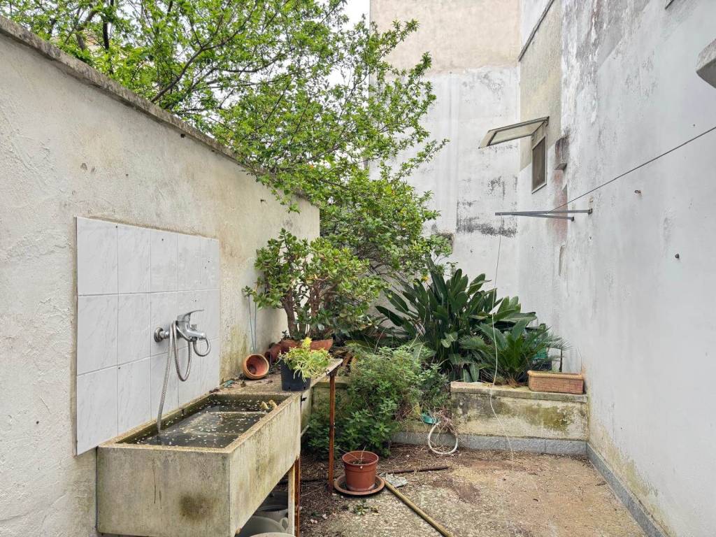 Appartamento a Lizzanello in Via M. D'Afflitto , 19 - Foto 2