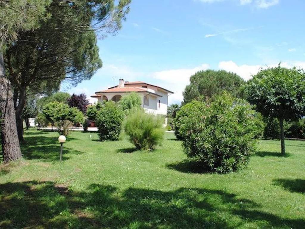Villa a Castiglione del lago in Località Bertoni, 57 - Foto 5